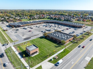 Plus de détails pour 16700-16900 21 Mile Rd, Macomb Township, MI - Commerce de détail à louer