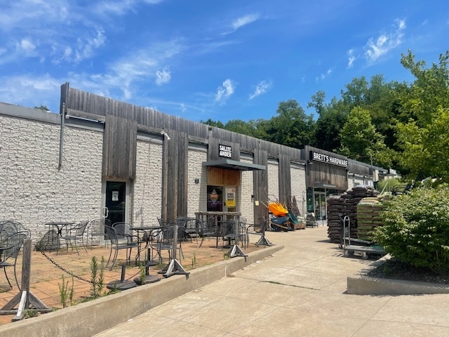 18-20 W Main St, Beacon, NY for lease - Building Photo - Image 2 of 9