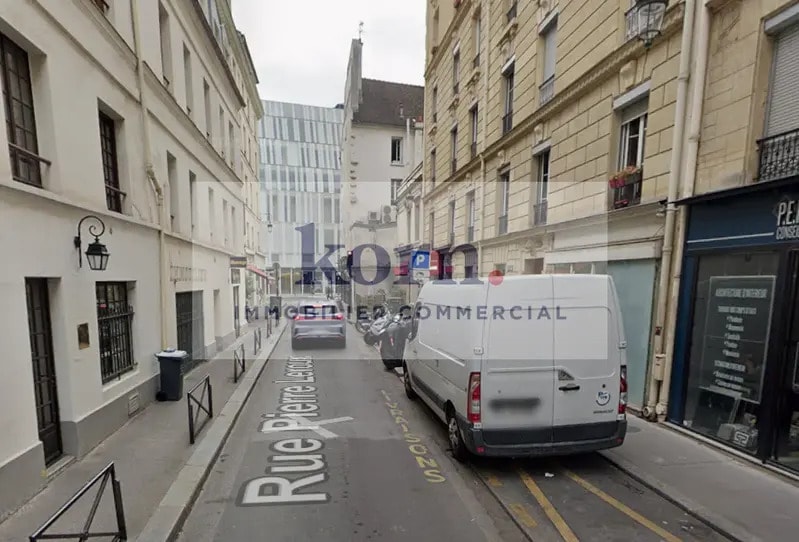 Retail in Paris for lease - Building Photo - Image 2 of 4