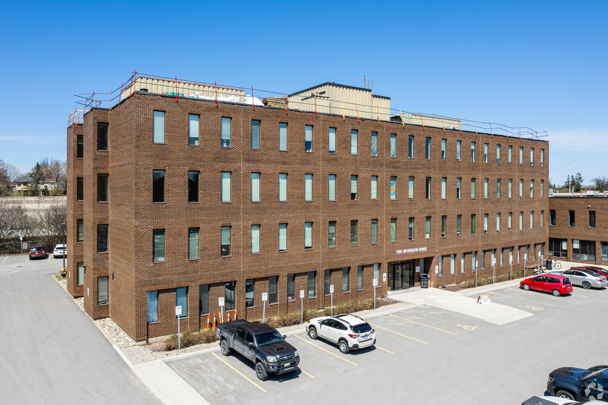 1150 Morrison Dr, Ottawa, ON for lease Primary Photo- Image 1 of 5