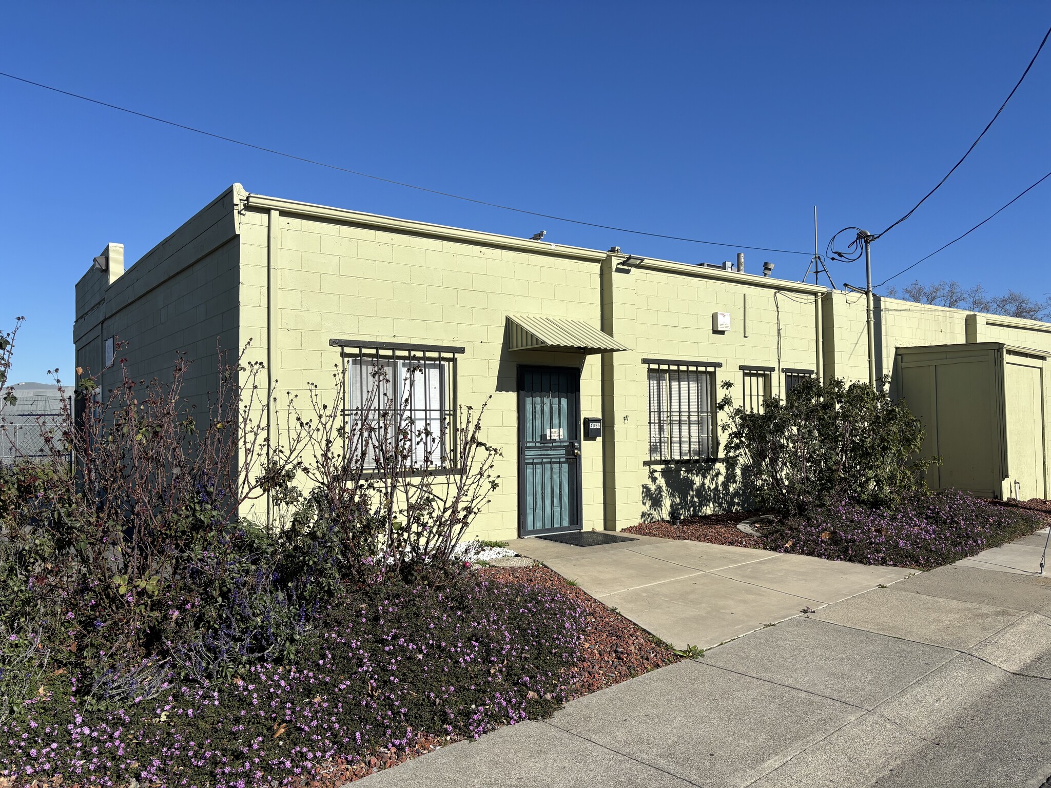 4095 Deeble St, Sacramento, CA for lease Building Photo- Image 1 of 8