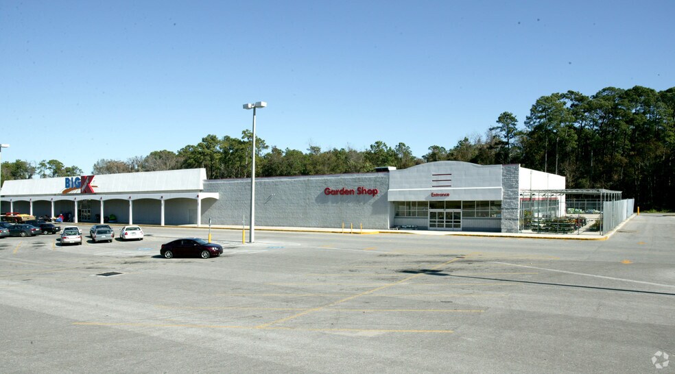9459 Lem Turner Rd, Jacksonville, FL à louer - Photo du bâtiment - Image 3 de 9