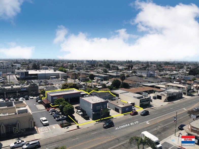 9726-9736 Alondra Blvd, Bellflower, CA for sale - Building Photo - Image 2 of 15