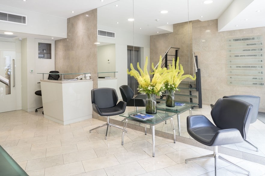 17C Curzon St, Londres à louer - Photo intérieure - Image 2 de 4