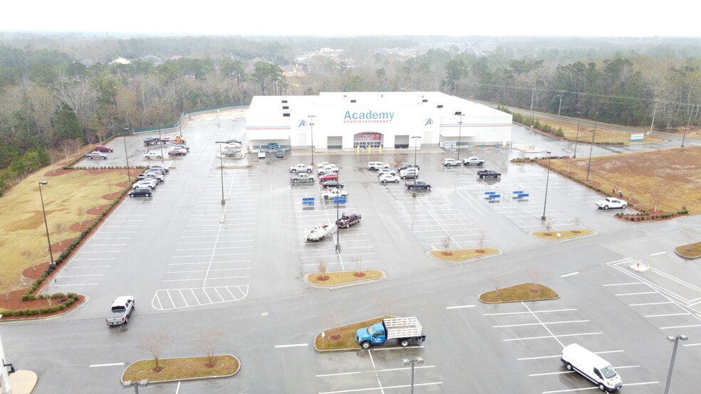 12075 Lamey Bridge Rd, Diberville, MS à vendre - Photo du bâtiment - Image 2 de 9