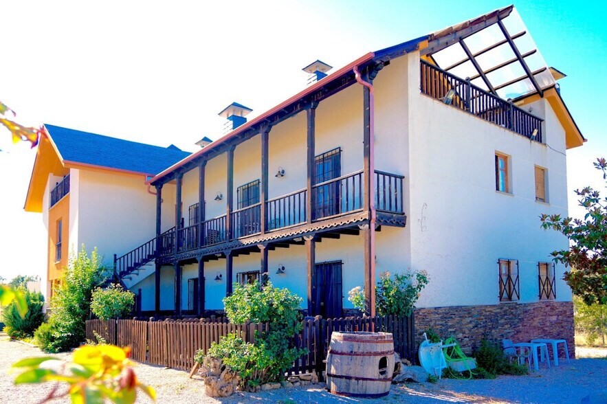 Hospitality in Carucedo, León for sale - Primary Photo - Image 1 of 16
