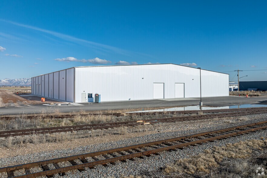 9510 W 900 S, Ogden, UT for lease - Primary Photo - Image 1 of 7