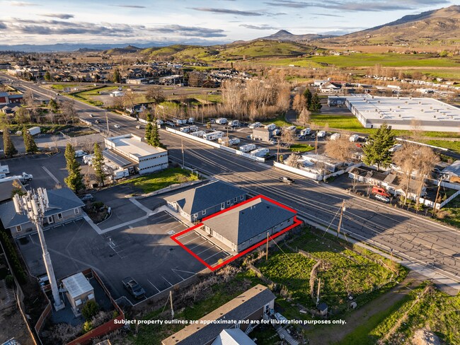 More details for 296 S Pacific Hwy, Talent, OR - Office for Sale