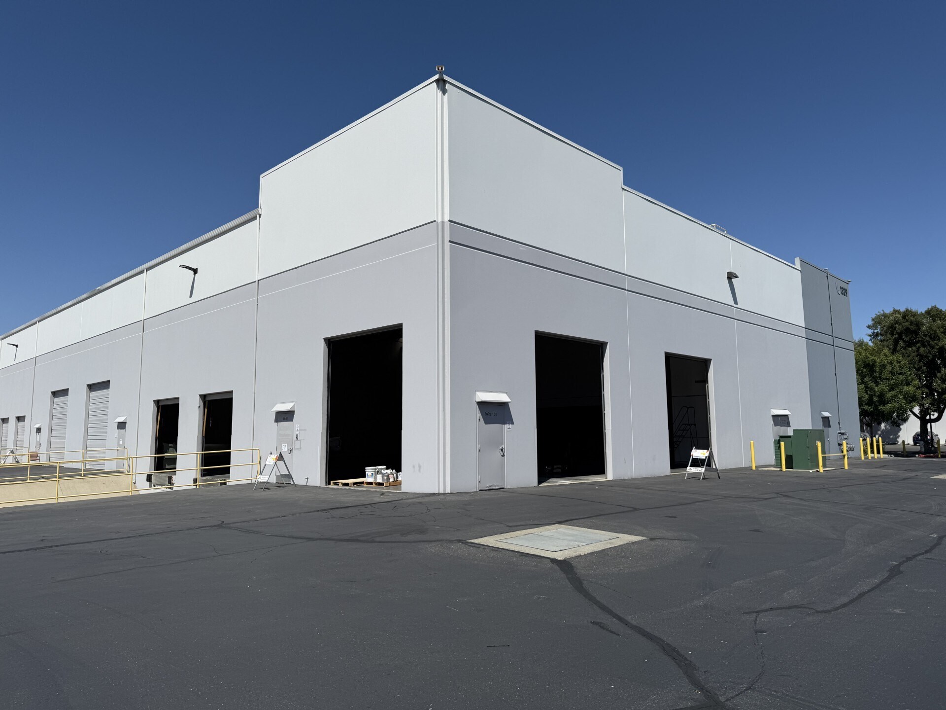 1329 N Market Blvd, Sacramento, CA for lease Building Photo- Image 1 of 6