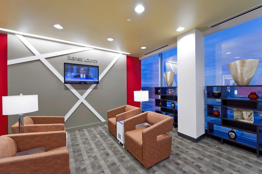 1 W Court Sq, Decatur, GA à louer - Photo intérieure - Image 3 de 10