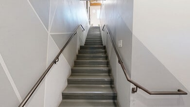 620 3rd St, Oakland, CA for lease Matterport 3D Scan- Image 1 of 24