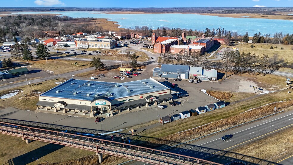 104 Wall st, Onamia, MN à vendre - Photo du bâtiment - Image 3 de 36