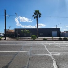 2315 E Washington St, Phoenix, AZ à louer Photo intérieure- Image 1 de 7