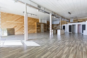 5023 S Dixie Hwy, West Palm Beach, FL à louer Photo intérieure- Image 2 de 10