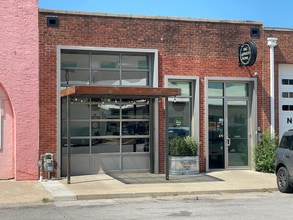 1211 SW 2nd St, Oklahoma City, OK for lease Building Photo- Image 2 of 2