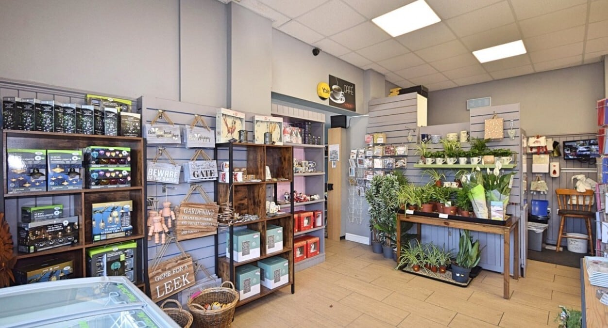 Pendre Industrial Estate, Tywyn, GWN LL36 9LW - Unité 10 -  - Photo intérieure - Image 1 of 12