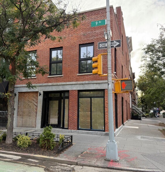 148 Ninth Ave, New York, NY à louer - Photo du bâtiment - Image 3 de 8