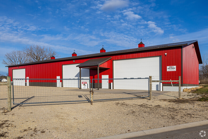 1095 Bioscience Dr SE, Pine Island, MN for sale - Primary Photo - Image 1 of 11