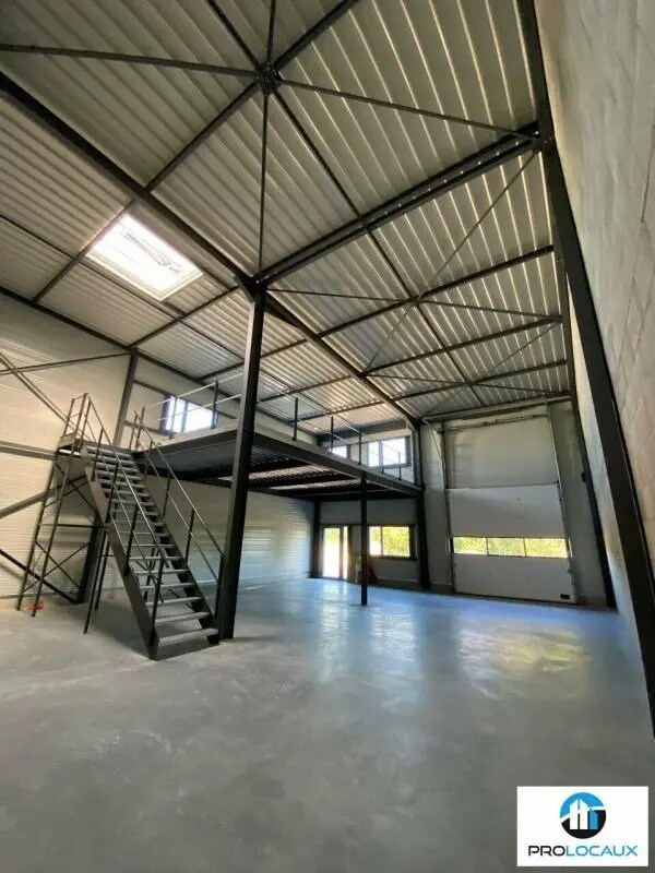 Flex in Annecy for sale Building Photo- Image 1 of 8