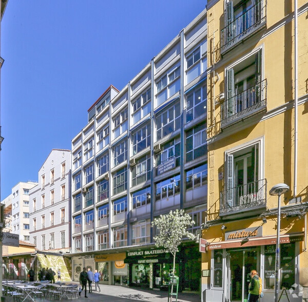 Office in Madrid, Madrid for sale - Building Photo - Image 1 of 1