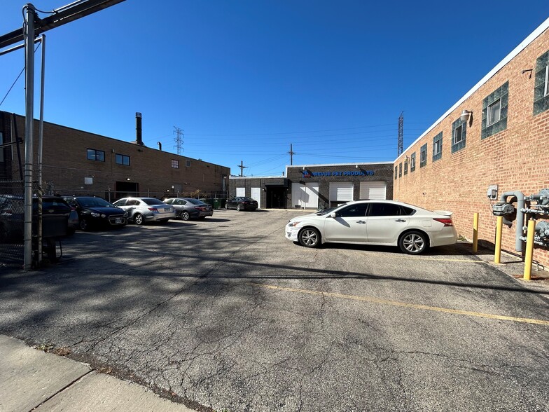 224 N Maplewood Ave, Chicago, IL for sale - Building Photo - Image 2 of 12