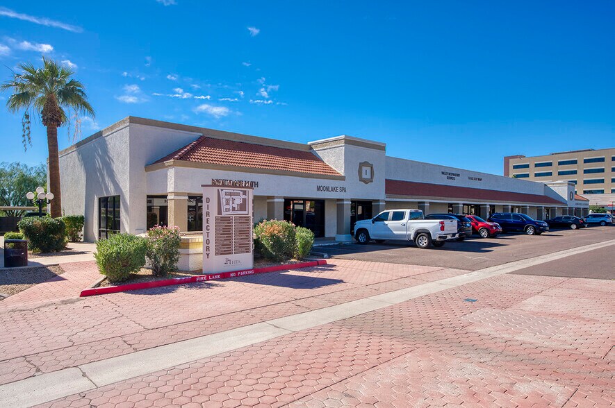 13203 N 103rd Ave, Sun City, AZ à louer - Photo du bâtiment - Image 2 de 8