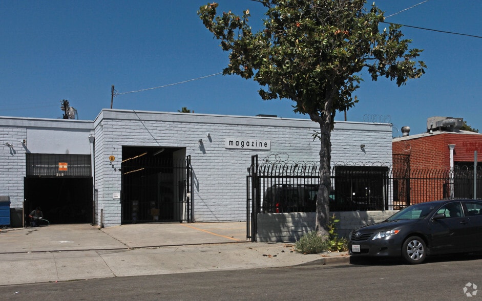309 W 38th St, Los Angeles, CA for lease - Primary Photo - Image 1 of 4