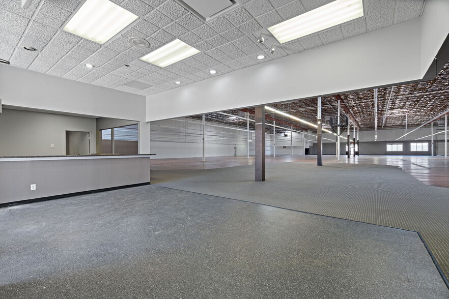 15201-15207 Midway Rd, Addison, TX for lease - Building Photo - Image 3 of 12