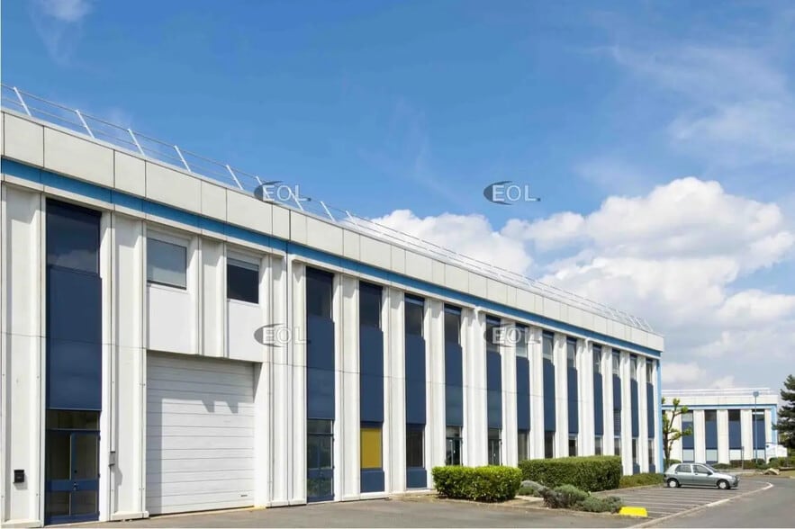 Flex in Gennevilliers for lease - Building Photo - Image 1 of 21