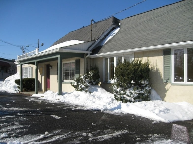 236 Elmer St, Westfield, NJ for sale - Primary Photo - Image 1 of 1