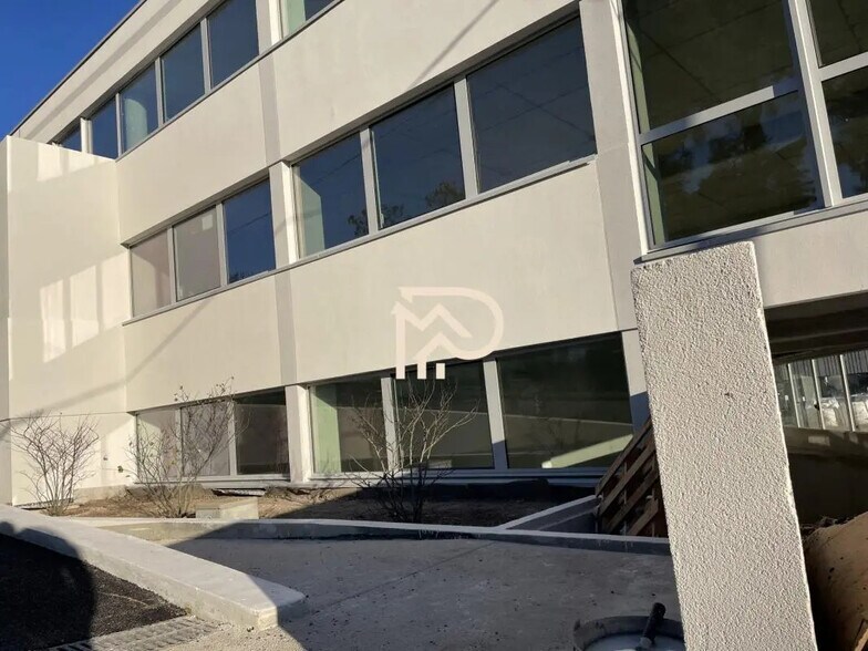 Bureau dans Marseille à louer - Photo du bâtiment - Image 3 de 3