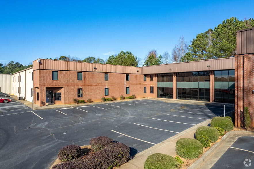 1394 Broadway Ave, Braselton, GA for lease - Building Photo - Image 1 of 29