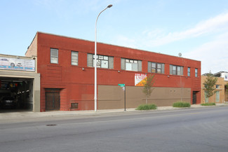 Plus de détails pour 3693-3705 W Grand Ave, Chicago, IL - Industriel à vendre