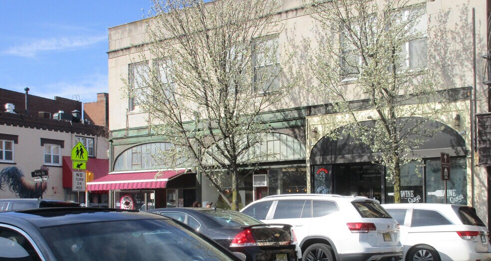 521 Bloomfield Ave, Montclair, NJ à louer - Photo du bâtiment - Image 2 de 2