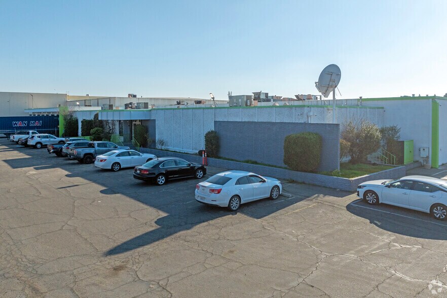 1931 G St, Fresno, CA à vendre - Photo du bâtiment - Image 2 de 24