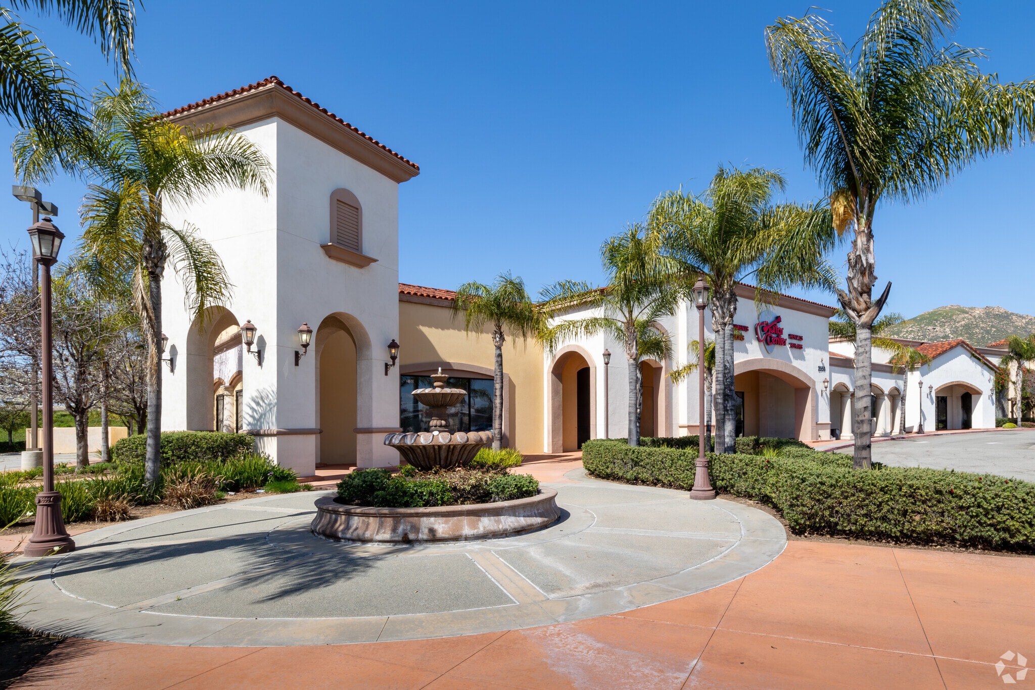 Hwy 60, Riverside, CA for lease Primary Photo- Image 1 of 14