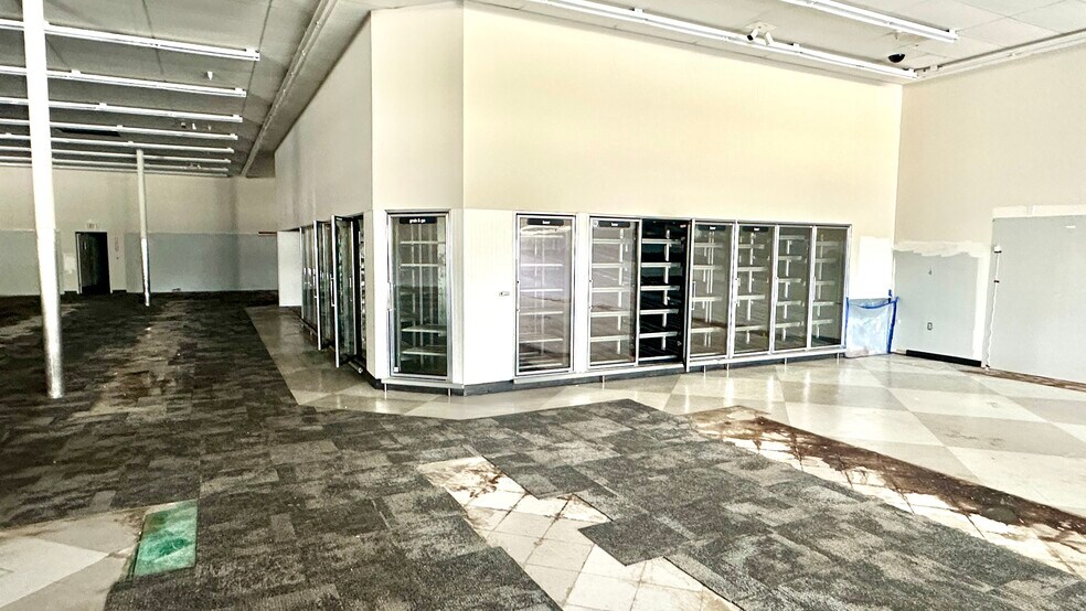 1818 Philo Rd, Urbana, IL for lease - Interior Photo - Image 3 of 8