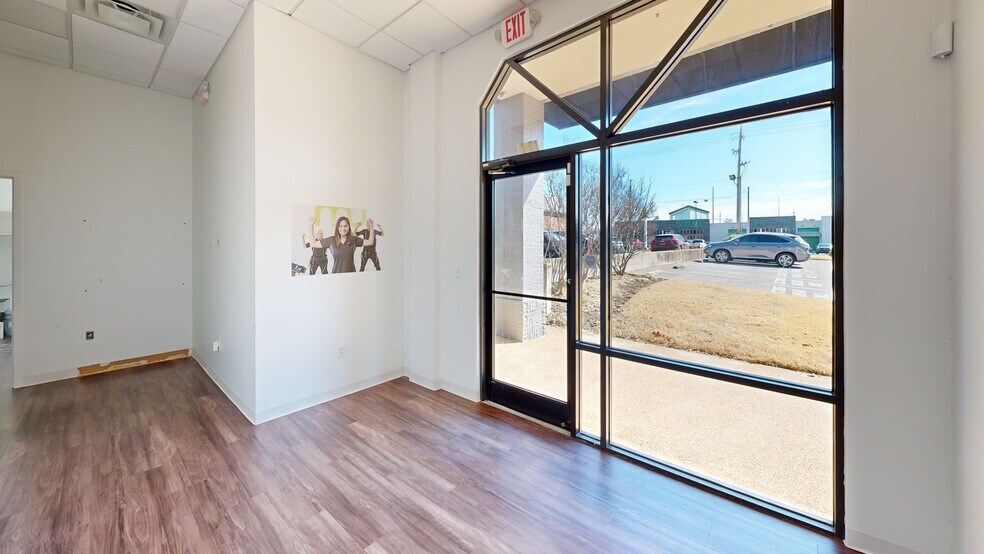 4609-4637 Poplar Ave, Memphis, TN à louer - Numérisation 3D de Matterport - Image 3 de 52