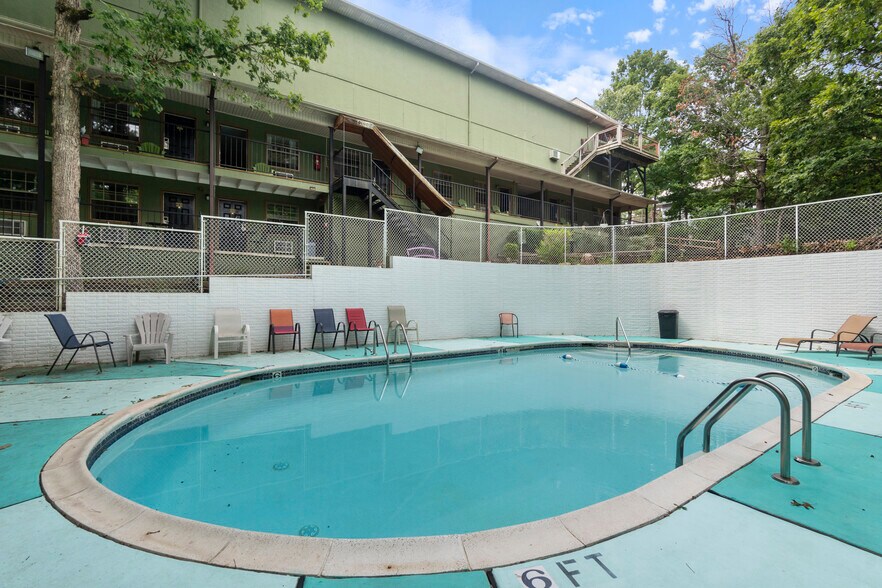 3031 E Van Buren, Eureka Springs, AR à vendre - Photo du bâtiment - Image 3 de 42