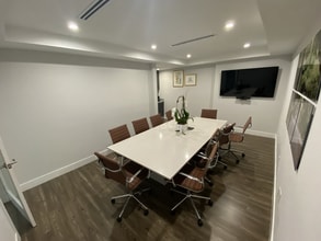 301 Almeria Ave, Coral Gables, FL for lease Interior Photo- Image 2 of 4