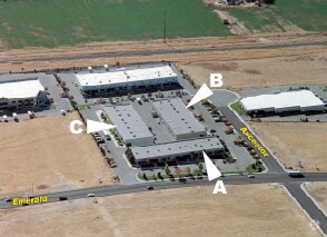 9941-9955 Emerald St, Boise, ID à louer - Photo du bâtiment - Image 2 de 9