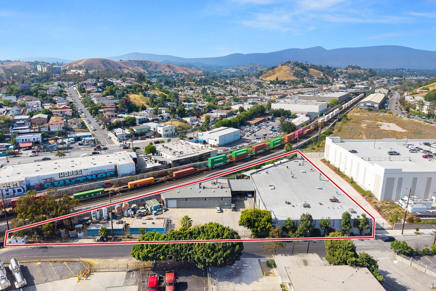 4677 Worth St, Los Angeles, CA for lease - Building Photo - Image 1 of 7