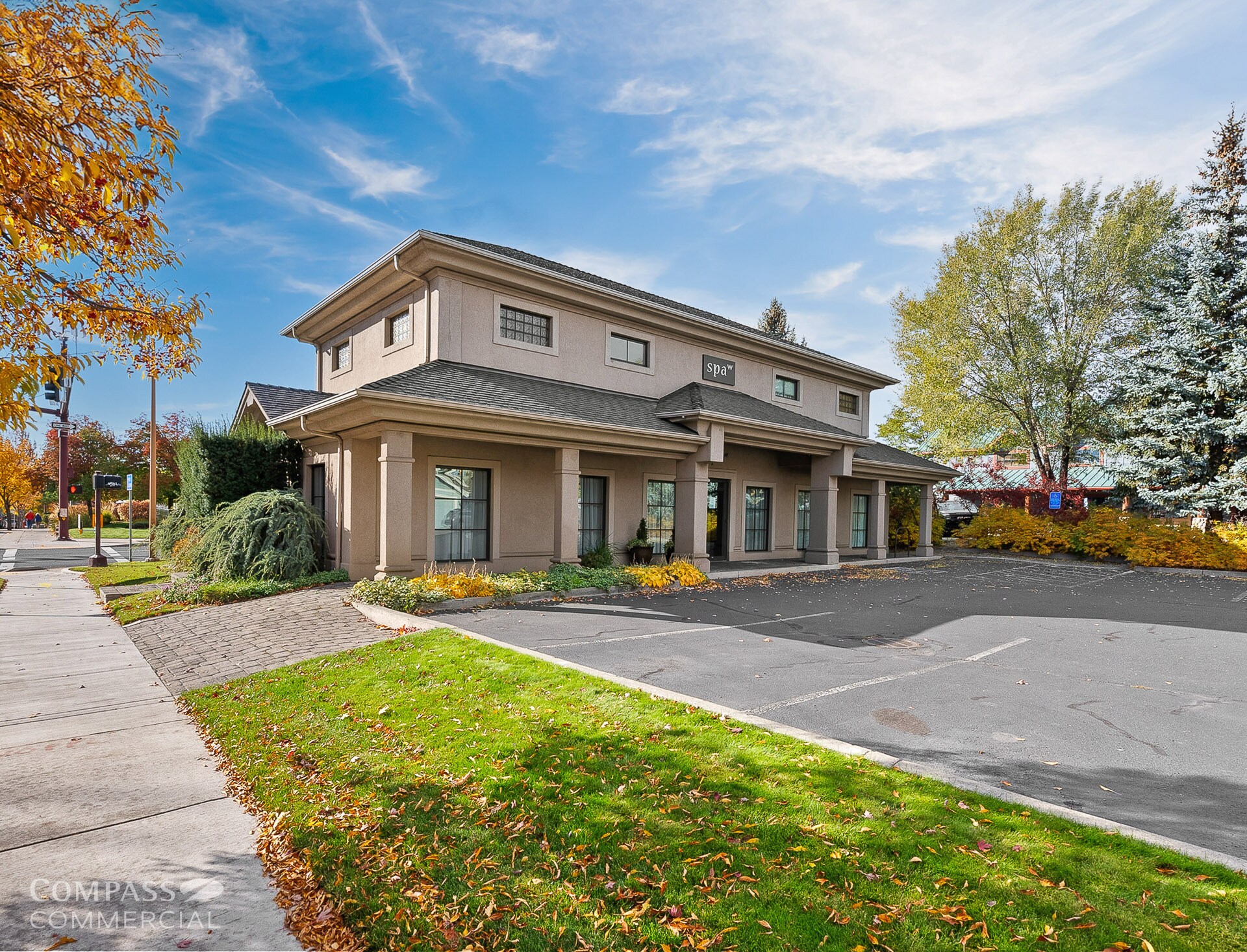 125 NW Wall St, Bend, OR à louer Photo principale- Image 1 de 21