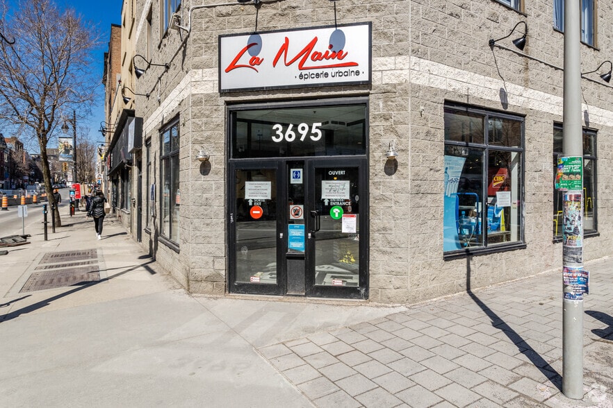 3695-3697 Boul Saint-Laurent, Montréal, QC à louer - Photo du bâtiment - Image 3 de 4