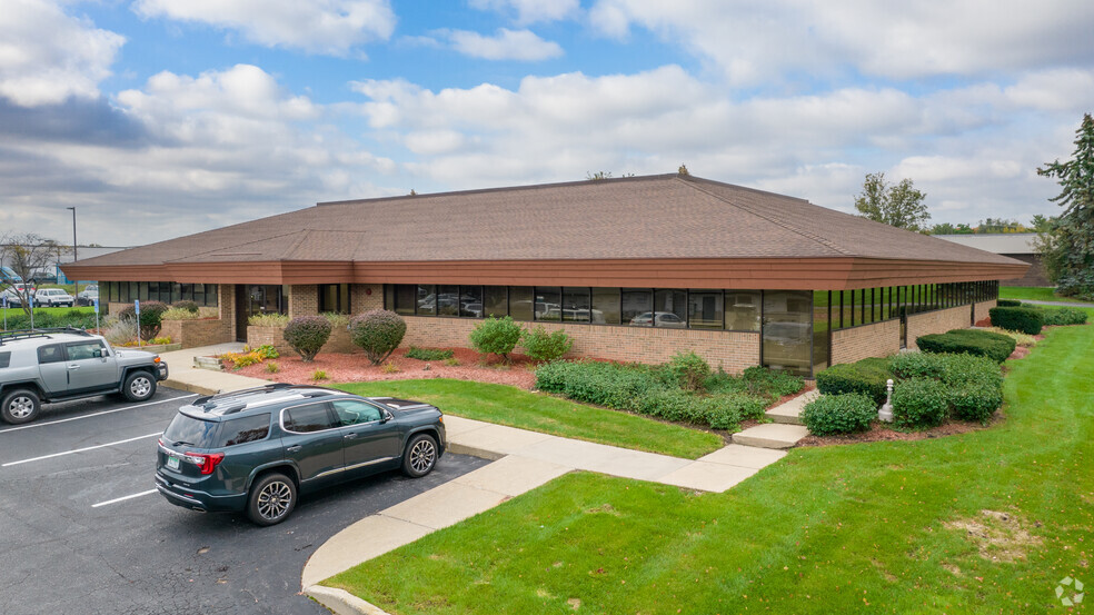 3050 Ivanrest Ave SW, Grandville, MI for lease - Primary Photo - Image 1 of 4