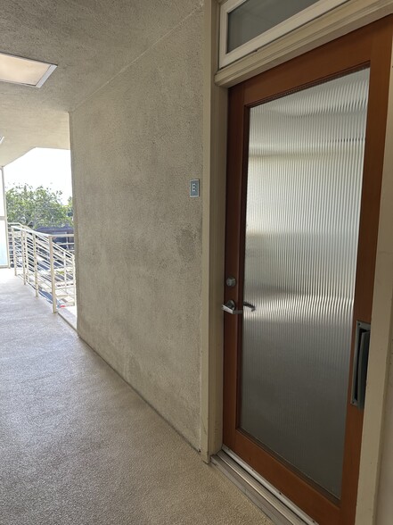 1603 Aviation Blvd, Redondo Beach, CA à louer - Photo du bâtiment - Image 2 de 18