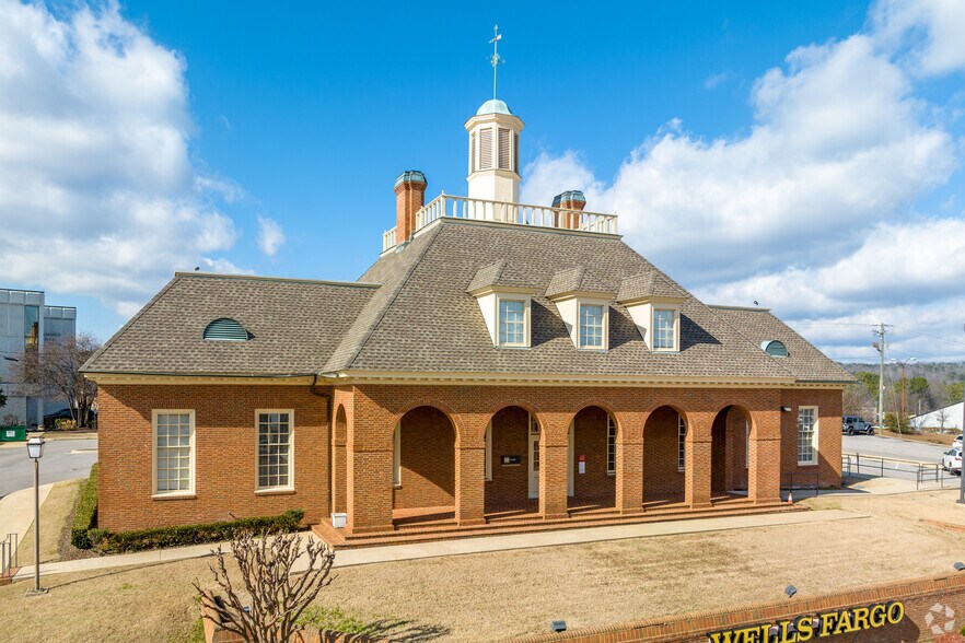 1600 Montgomery Hwy, Birmingham, AL à vendre - Photo du bâtiment - Image 2 de 7