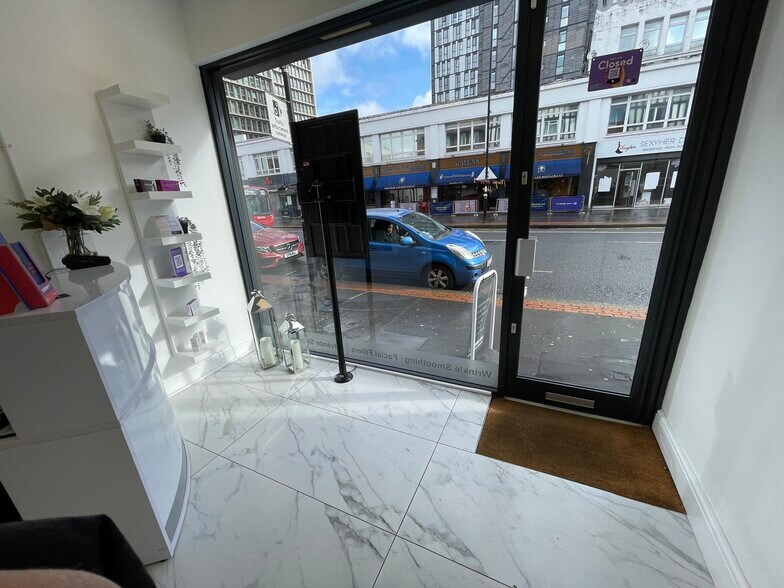 290 High St, Croydon à vendre - Photo du bâtiment - Image 3 de 15