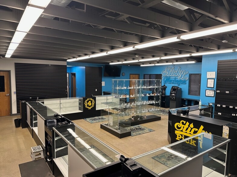 1965 Peck St, Muskegon, MI for sale - Building Photo - Image 2 of 9