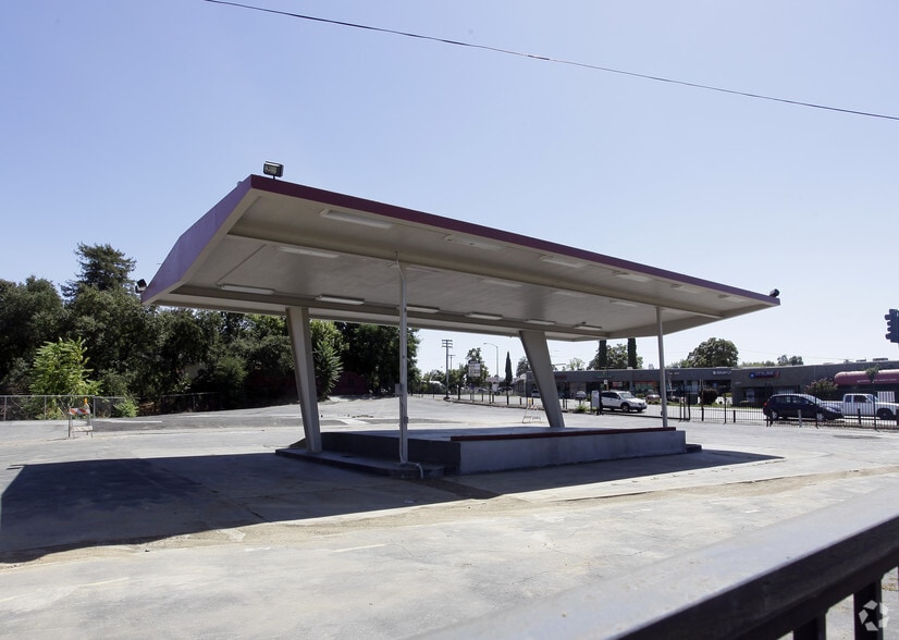 5900 Auburn Blvd, Citrus Heights, CA for lease - Primary Photo - Image 1 of 5